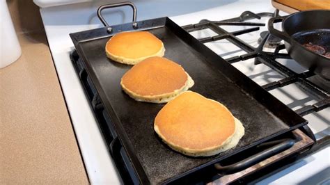 cook pancakes on a gas griddle